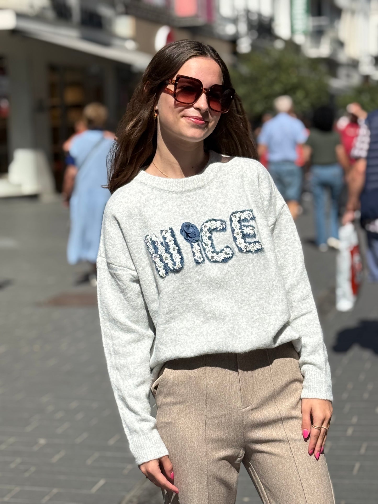 Pull Bertina grey