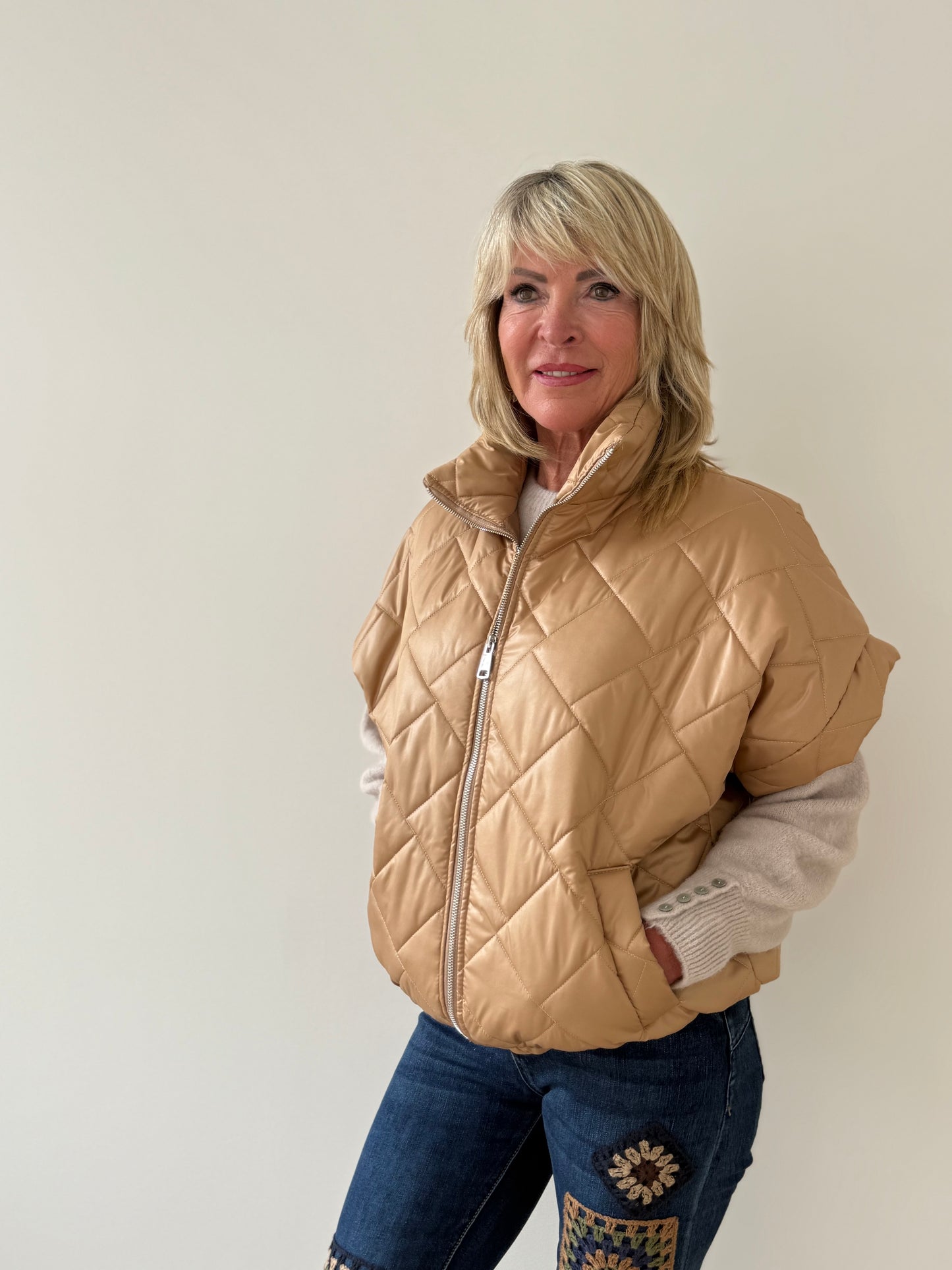 Bodywarmer Betty goud