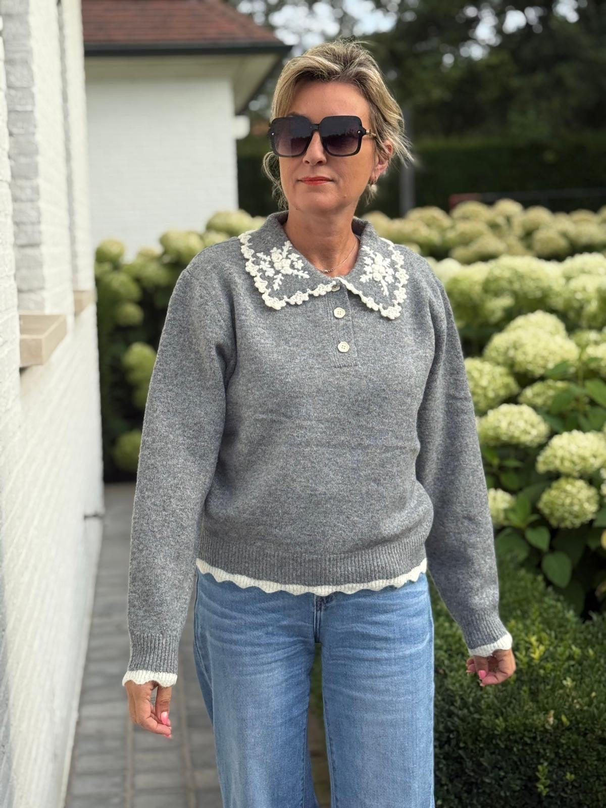 Pull Bernit lichtgrijs
