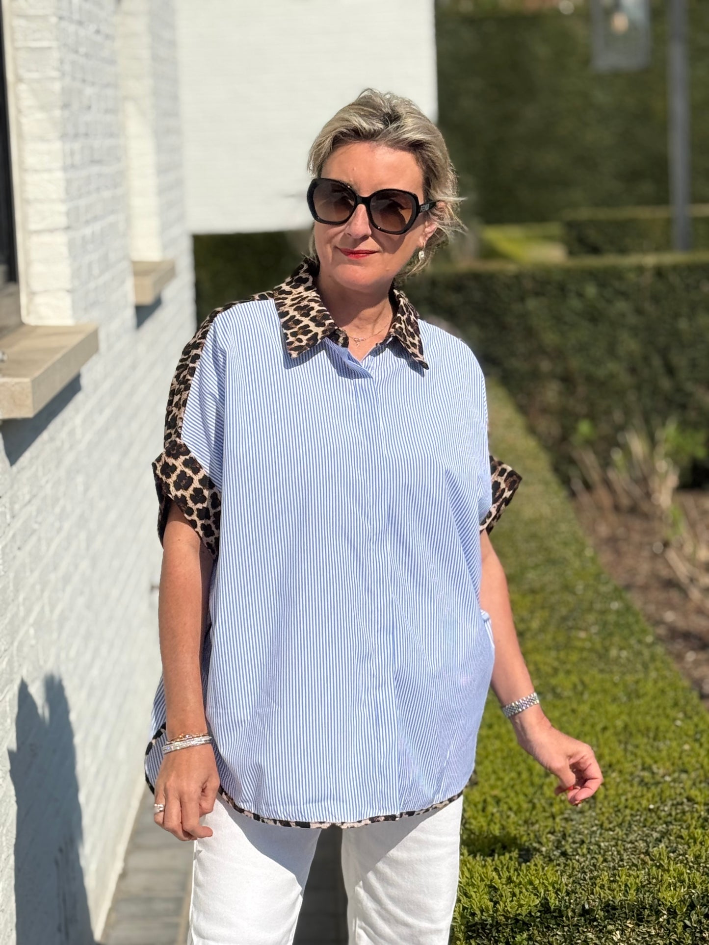 Blouse Aesa white blue leo