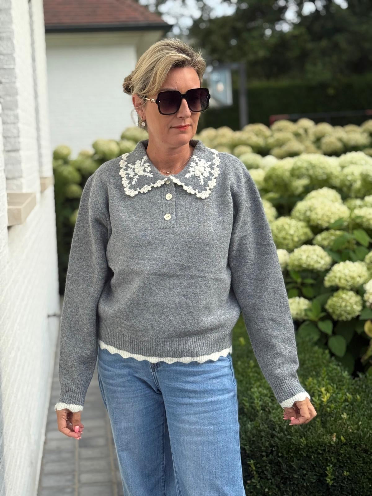Pull Bernit lichtgrijs