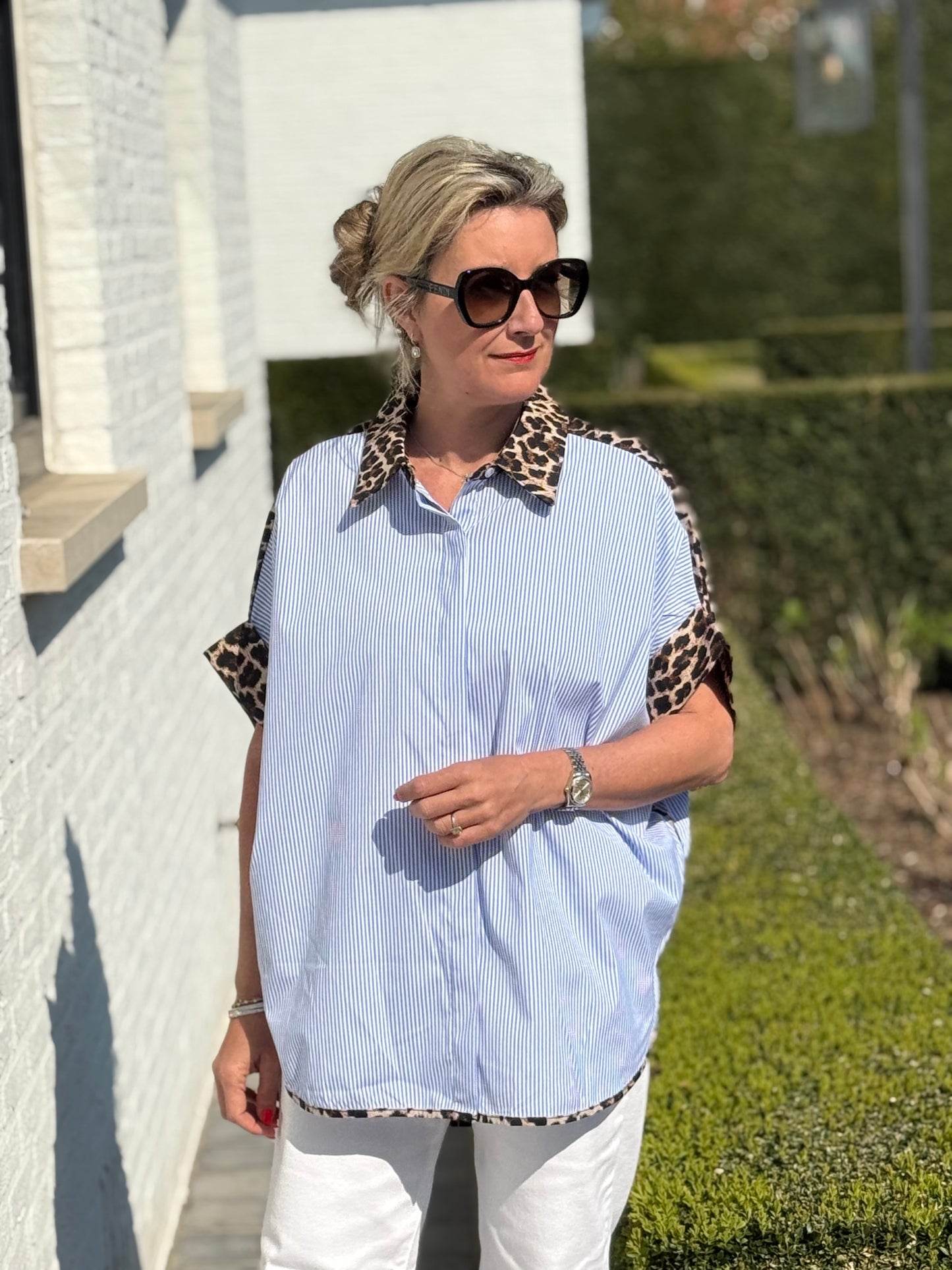Blouse Aesa white blue leo