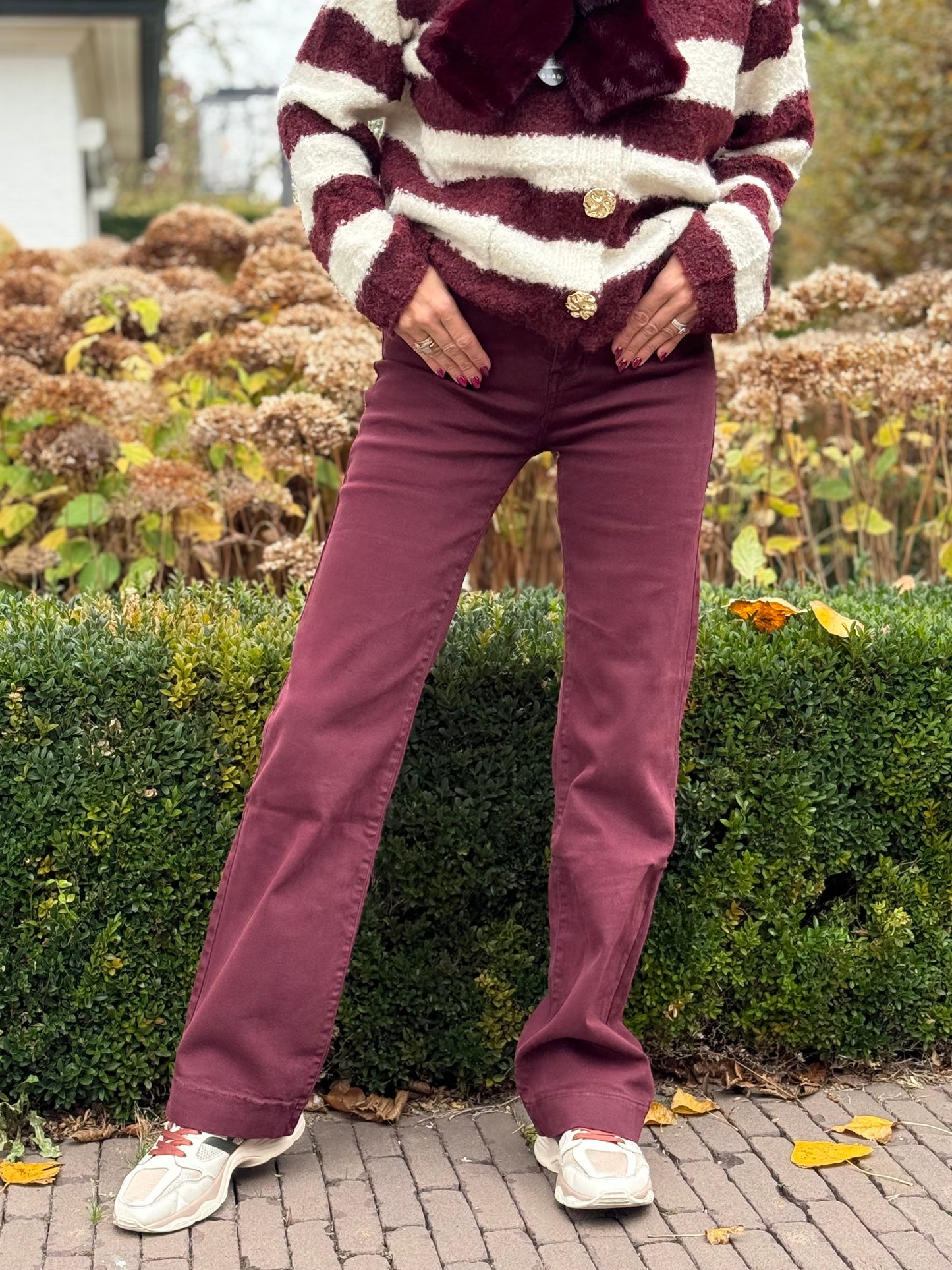 Broek Breda Burgundy