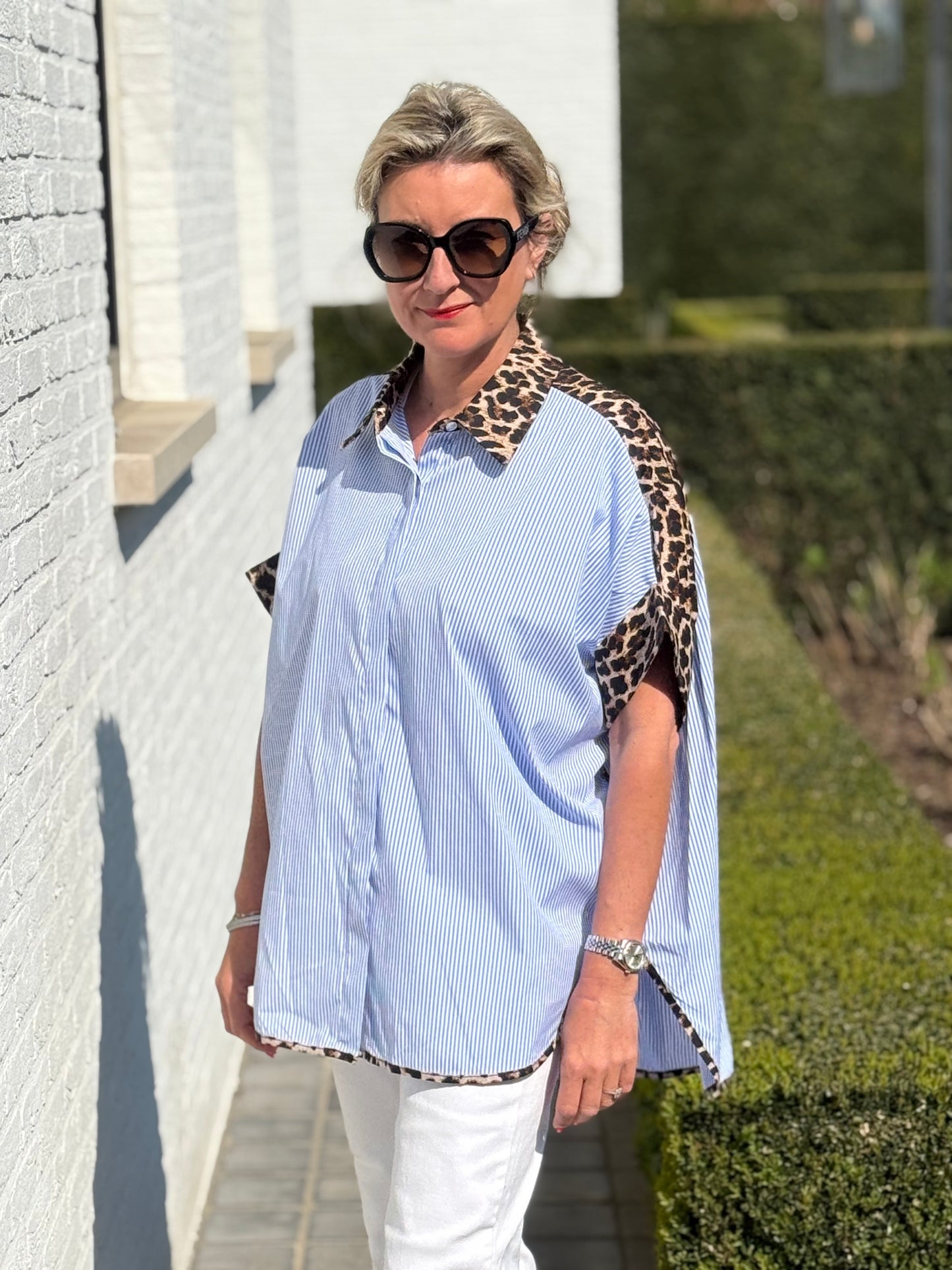 Blouse Aesa white blue leo