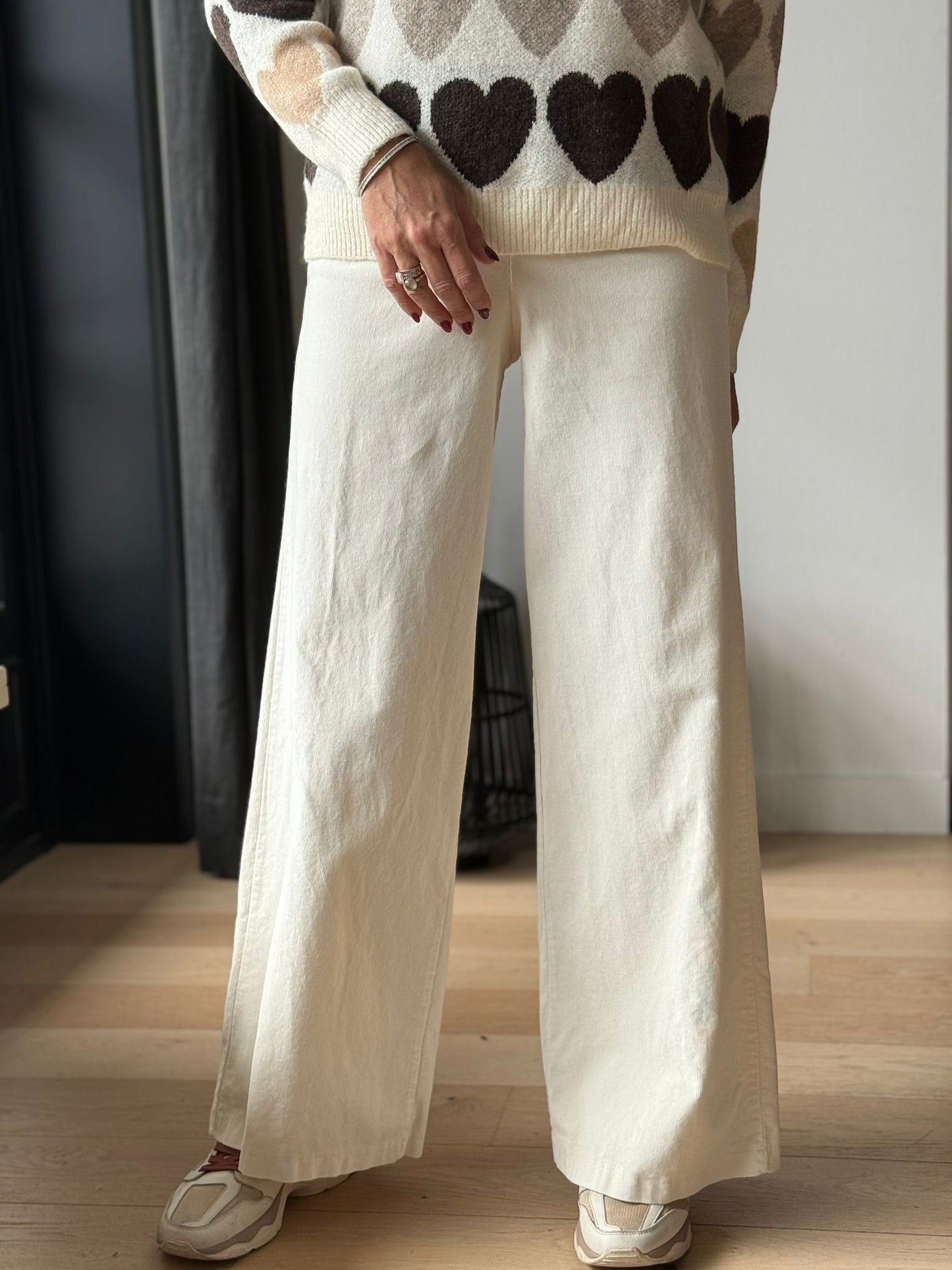 Broek Secret wijd Beige