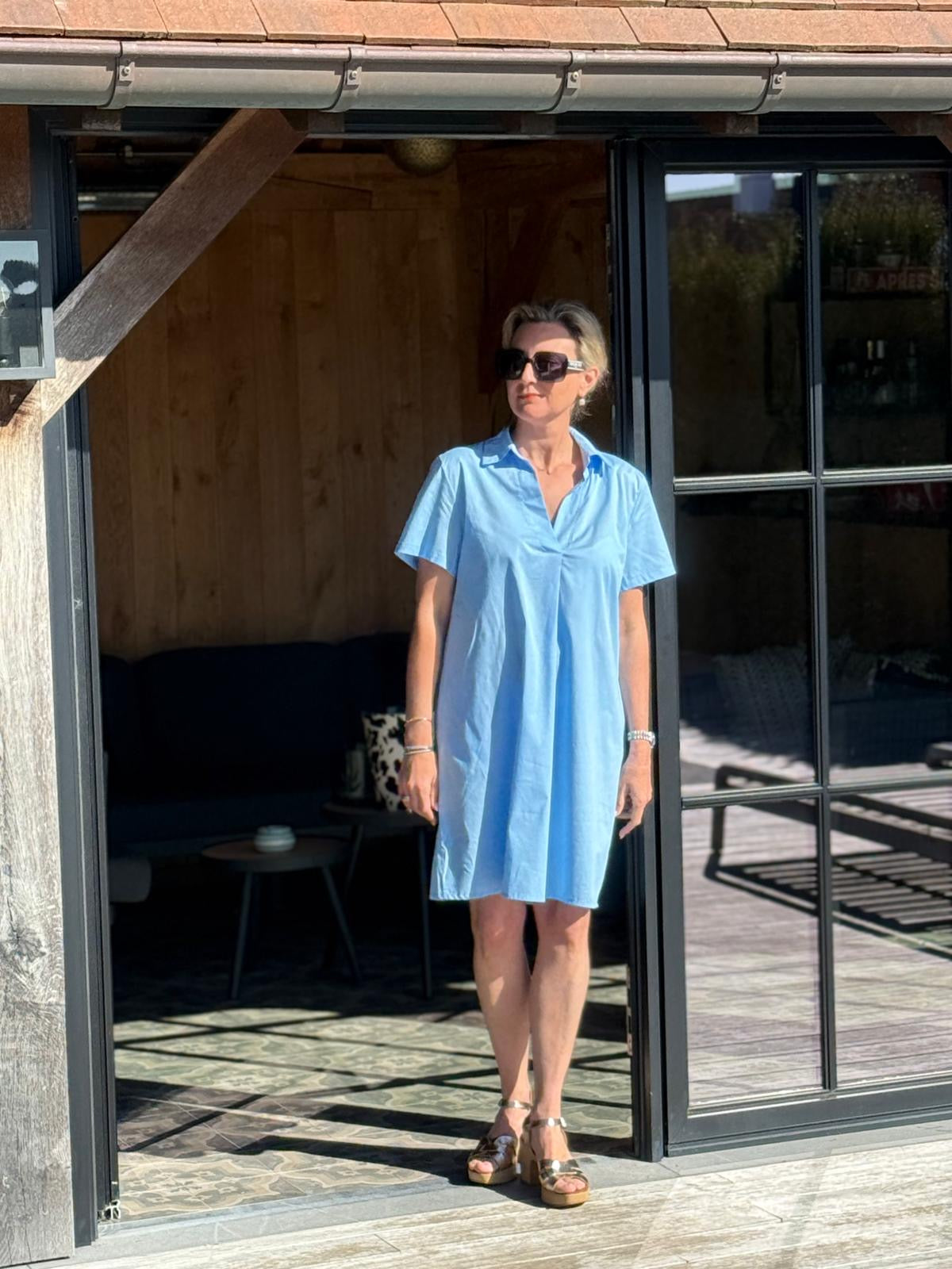 Kleed Agnes lichtblauw