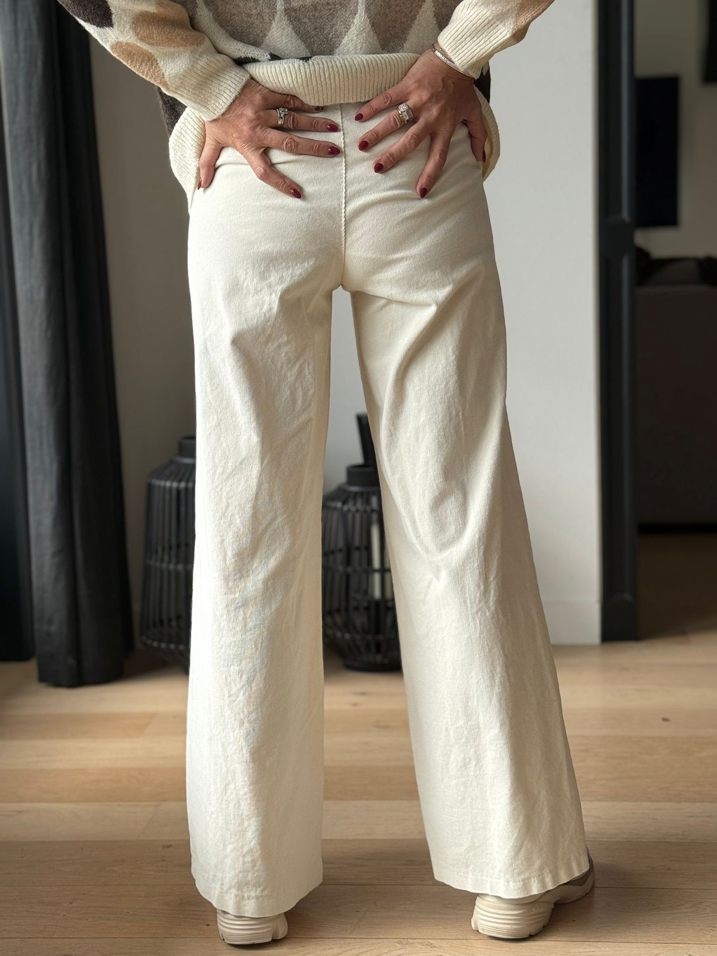 Broek Secret wijd Beige
